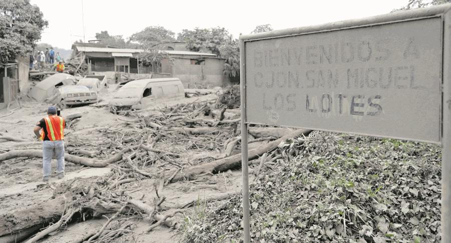 Elevan a 332 los desaparecidos por la erupción del volcán en Guatemala