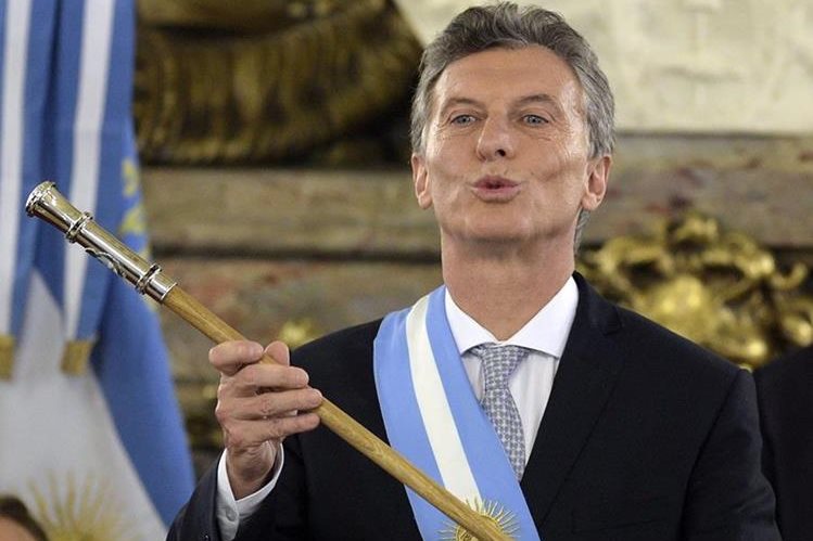 Investigan a Mauricio Macri por amnistía fiscal a su padre