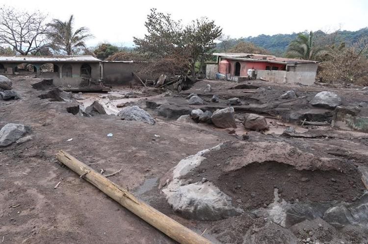 Suben a 75 los cuerpos identificados de víctimas de erupción Suben a 75 los cuerpos identificados de víctimas de erupción