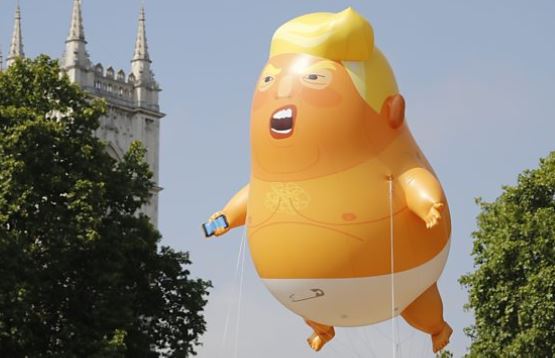 El BebÃ© Trump se alzÃ³ frente al Parlamento britÃ¡nico.