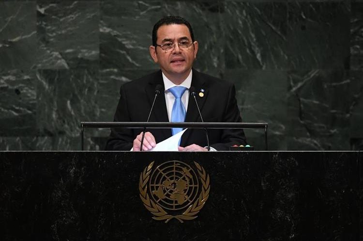 El presidente Jimmy Morales, durante su discruso en la Asamblea General de la ONU, en Nueva York. (Foto Prensa Libre: AFP)