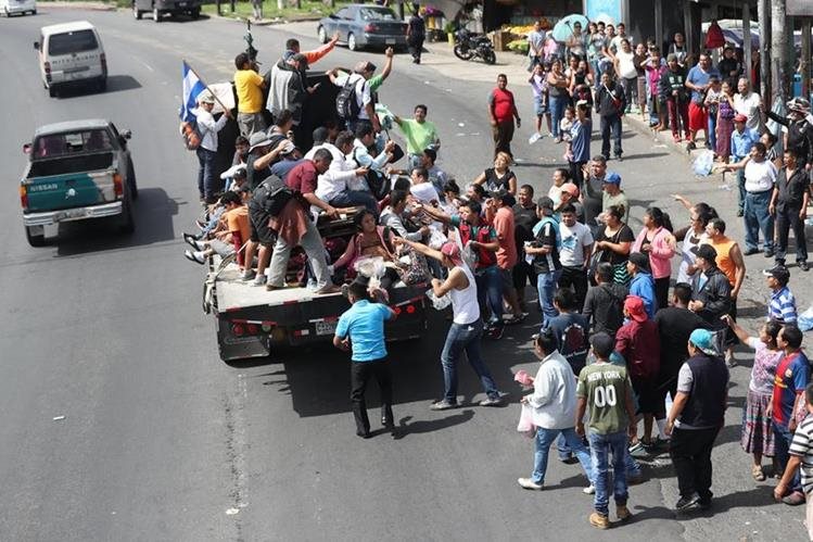 En octubre, la caravana de migrantes hondureños viajó a través de Guatemala con el objetivo de llegar a Estados Unidos en busca de bienestar económico, dado el momento de empleo en el norte del país. países. (Foto de periódico gratis: biblioteca de periódicos) 