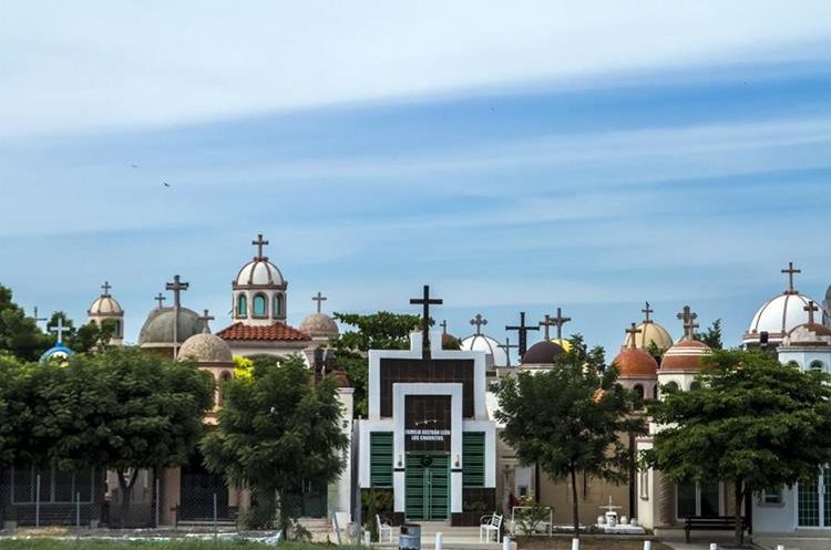 Vista del cementerio de los Jardines del Humaya en Culiacán, estado de Sinaloa, México, lugar de nacimiento del Chapo Guzmán. (Foto Prensa Libre: AFP)