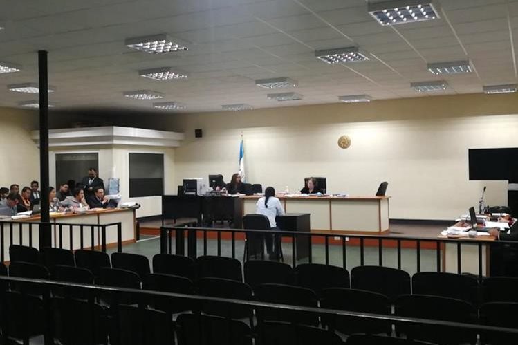 La audiencia se realizó en la sala de máxima capacidad del Organismo Judicial. (Foto Prensa Libre: Javier Lainfiesta).