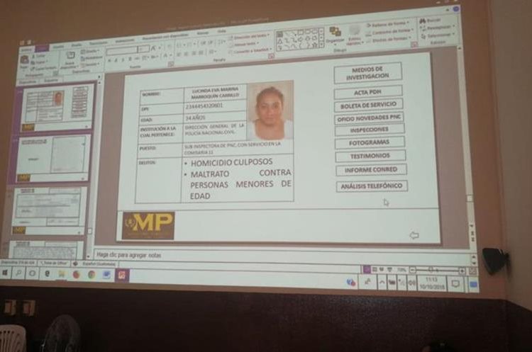 La subinspectora policial Lucinda Eva Marina Marroquín Carrillo está señalada de no haber abierto el aula donde estaban encerradas las 56 adolescentes. (Foto Prensa Libre: Kenneth Monzón)