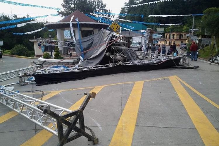 El vehículo que causó el incidente se dio a la fuga. (Foto Prensa Libre: Whitmer Barrera)